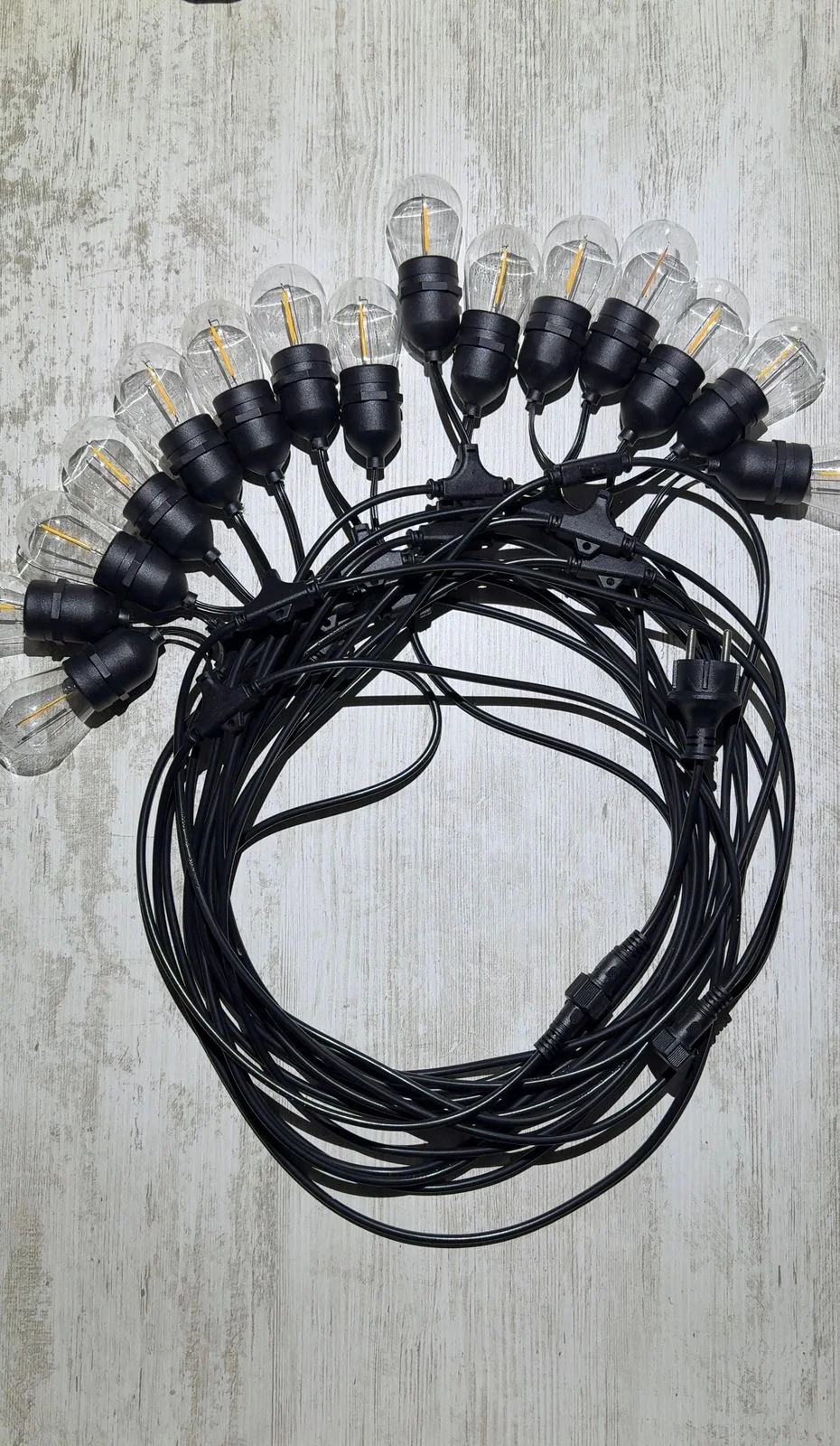 გირლიანდა - 15 მეტრი • Girlianda - 15 Metri